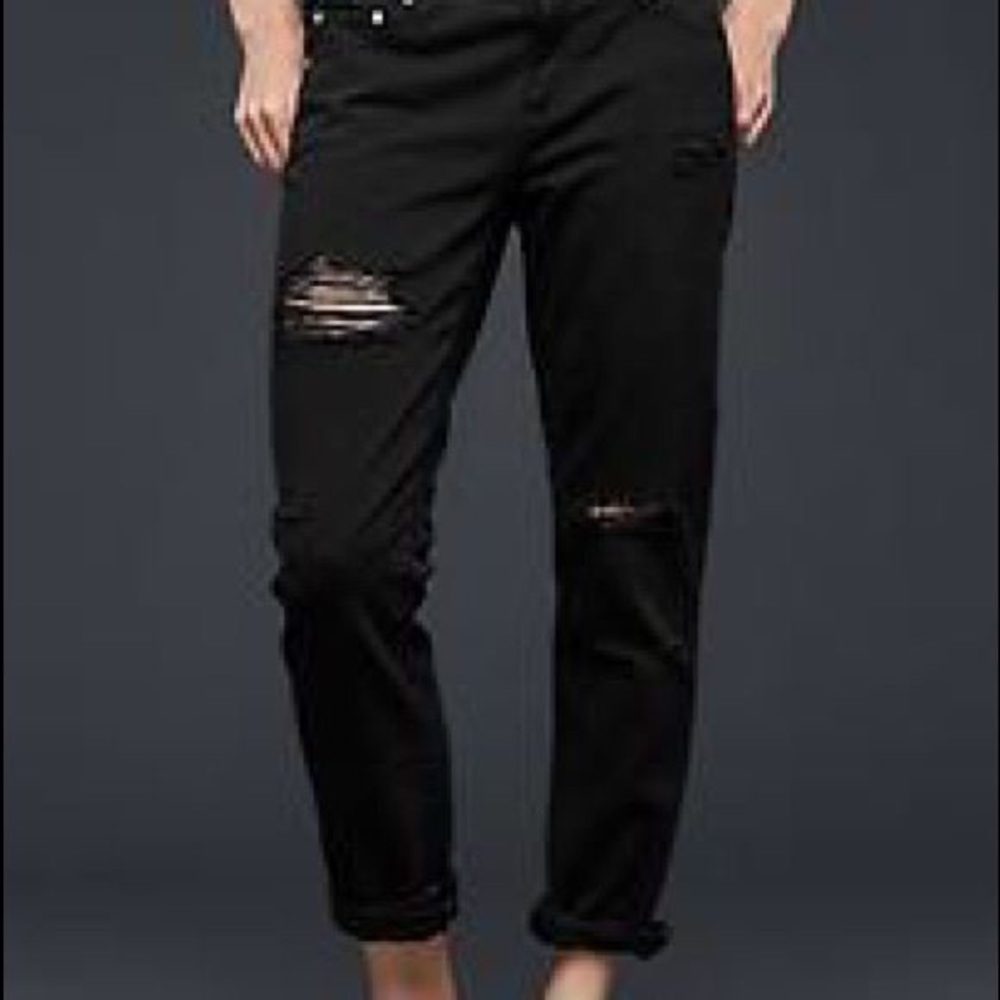 Gap Girlfriend Jean Distressed 26R